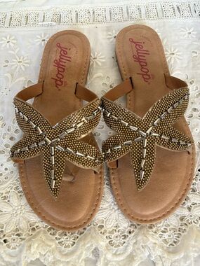 Jellypop Brown Beaded Starfish Toe-Post Sandals